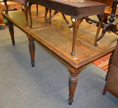 Lot 1233 - A 19th century oak table