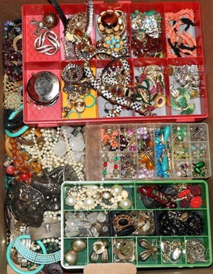 Lot 224 - A large quantity of costume jewellery including hardstone beaded necklaces
