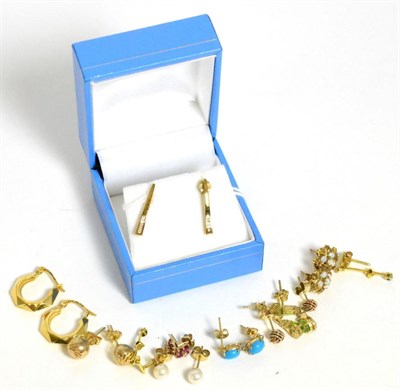 Lot 321 - A pair of 9ct gold diamond earrings, a pair of peridot earrings and seven other pairs of earrings