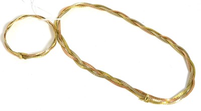 Lot 328 - A 9ct gold necklace and bracelet set