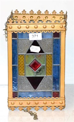 Lot 371 - A stained glass lantern/light fitting