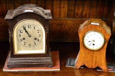 Lot 468 - An oak veneered mantel timepiece and a striking mantel clock (2)
