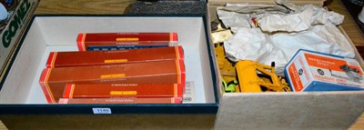Lot 1146 - Hornby Railway Coronation and Princess Elizabeth locos and three coaches together with a box of...