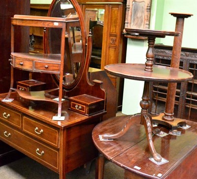 Lot 1335 - A mahogany two tier dumb waiter, a mahogany column pedestal and a corner wash stand/table
