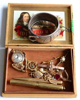 Lot 169 - A Victorian cuff bangle, an aquamarine and pearl brooch, various other brooches, a watch, jewellery