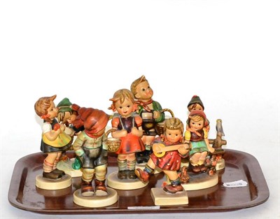 Lot 379 - A tray of Goebel Hummel figures (a.f.)