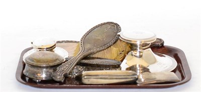 Lot 389 - A group of silver including two capstone inkwells, purse, card case, etc