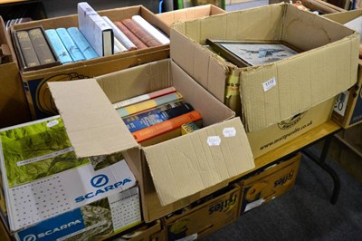 Lot 1119 - A group of RAF and aviation related books (3 boxes)