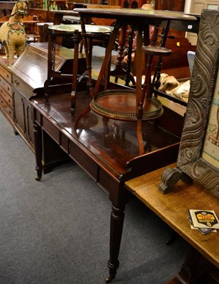 Lot 1352 - A mahogany washstand and an occasional table