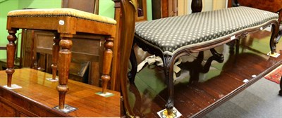 Lot 1435 - A window seat and stool