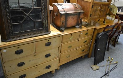 Lot 1185 - 2 Victorian 3 height chest of drawers and pine kitchen table