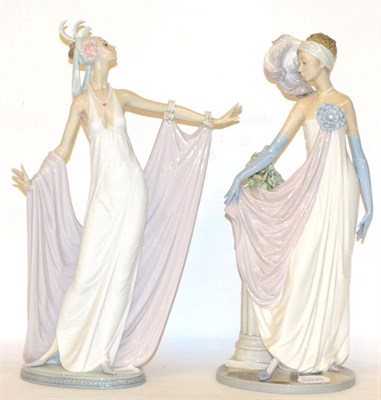 Lot 159 - Lladro figures grand dame no.1568 and socialite of the 20's no.5283 (2)