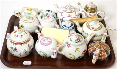 Lot 312 - A tray of twelve Franklin mint teapots with certificates