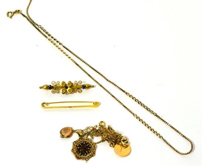 Lot 453 - A 9ct gold bar brooch, another bar brooch, various pendants and chains