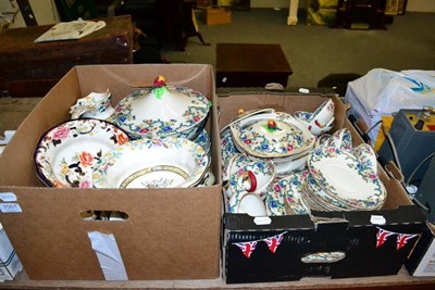 Lot 1001 - A group of Royal Cauldon 'Victoria' pattern dinnerwares together with a group of Masons...