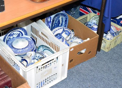 Lot 1045 - A collection of blue and white ceramics including Spode