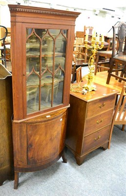 Lot 1105 - A low standing corner cupboard together with a hanging example (2)