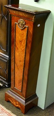 Lot 1226 - A reproduction inlaid Kingwood French pedestal