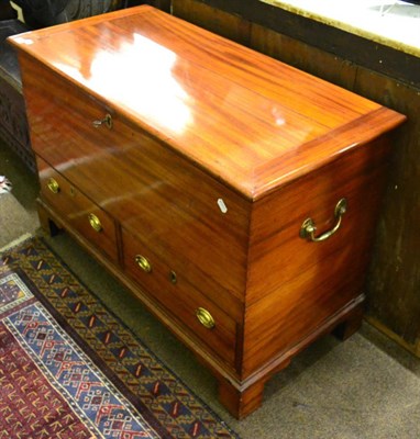 Lot 1271 - A camphor wood lined chest