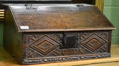 Lot 1350 - An 18th century oak bible box