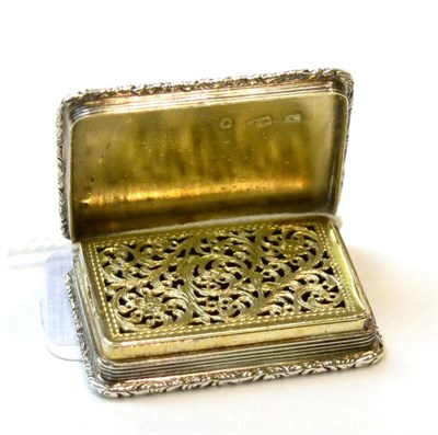 Lot 127 - A William Sampson silver vinaigrette, Birmingham 1833