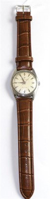 Lot 142 - A steel centre seconds wristwatch signed Girard Perregaux