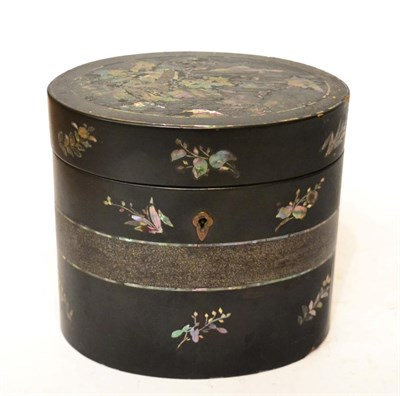 Lot 156 - A Japanese lacquer and mother of pearl inlaid oval tea caddy