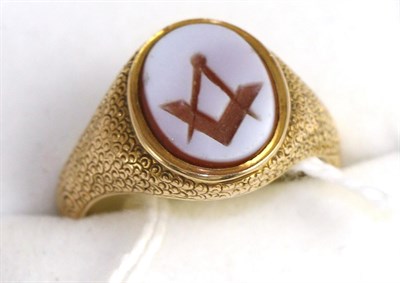 Lot 338 - A Masonic signet ring, finger size T