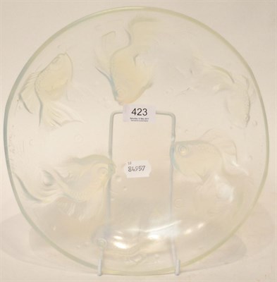 Lot 423 - A Sabino opalescent glass bowl decorated with fish