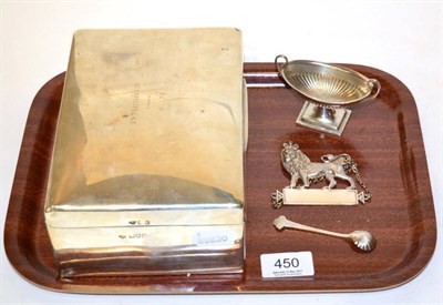 Lot 450 - A silver cigar box and three other items