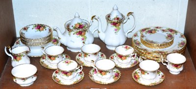 Lot 526 - A Old Country Roses pattern Royal Albert tea service