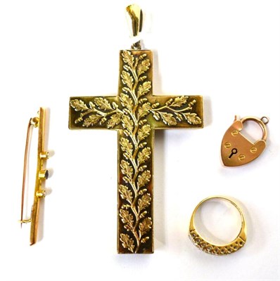 Lot 533 - A cross pendant, a 9ct gold cubic zirconia ring and a 9ct gold padlock