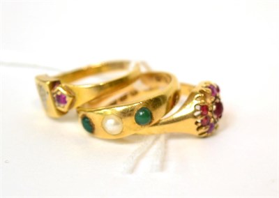 Lot 578 - Three 18ct gold gem set rings