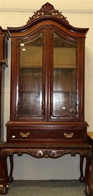 Lot 1147 - A mahogany glazed display case