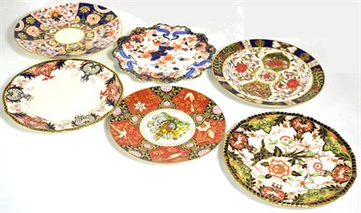 Lot 102 - Six assorted Royal Crown Derby Imari pattern plates