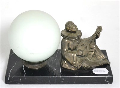 Lot 111 - An Art Deco figural lamp on a marble base