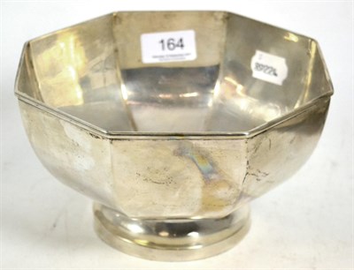 Lot 164 - An octagonal white metal pedestal bowl, stamped "Silver 925", 20cm diameter, 20.5ozt