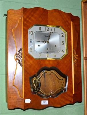 Lot 175 - A 1950s wall clock