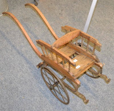 Lot 1055 - A late Victorian dog cart