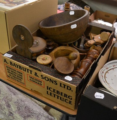 Lot 1108 - A group of treen, including a pestle and mortar, candlesticks etc