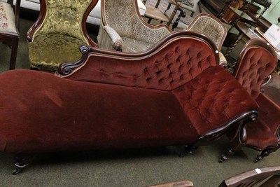 Lot 1326 - A Victorian mahogany framed chaise longue and matching gentleman's chair (2)