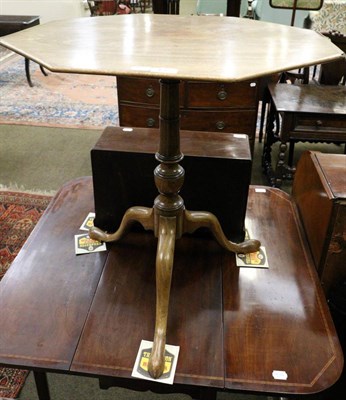 Lot 1372 - A George III mahogany tripod table with octagonal tilt top