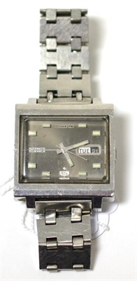 Lot 85 - A stainless steel Seiko automatic wristwatch