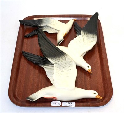 Lot 186 - A set of three Beswick seagulls of graduating size