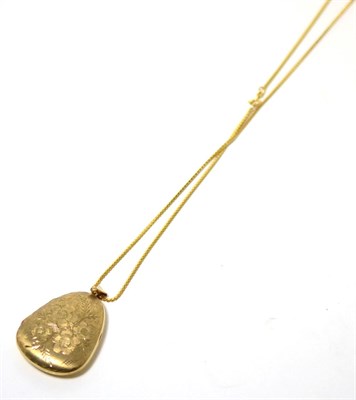 Lot 209 - A 9ct gold locket on a 9ct gold chain