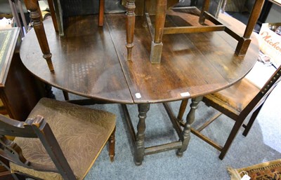 Lot 1101 - A 17th century oak gateleg table