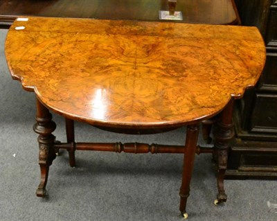 Lot 1297 - A Victorian walnut Sutherland table