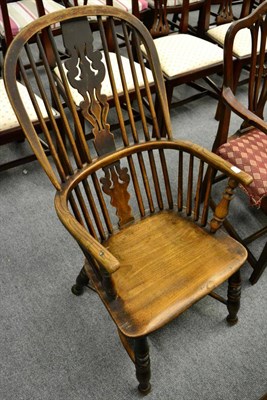 Lot 1321 - A 19th century oak and elm Windsor chair