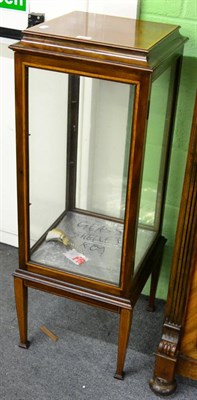 Lot 1371 - An Edwardian inlaid mahogany display cabinet