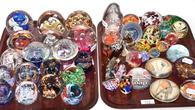 Lot 119 - A collection of paperweights (on two trays)